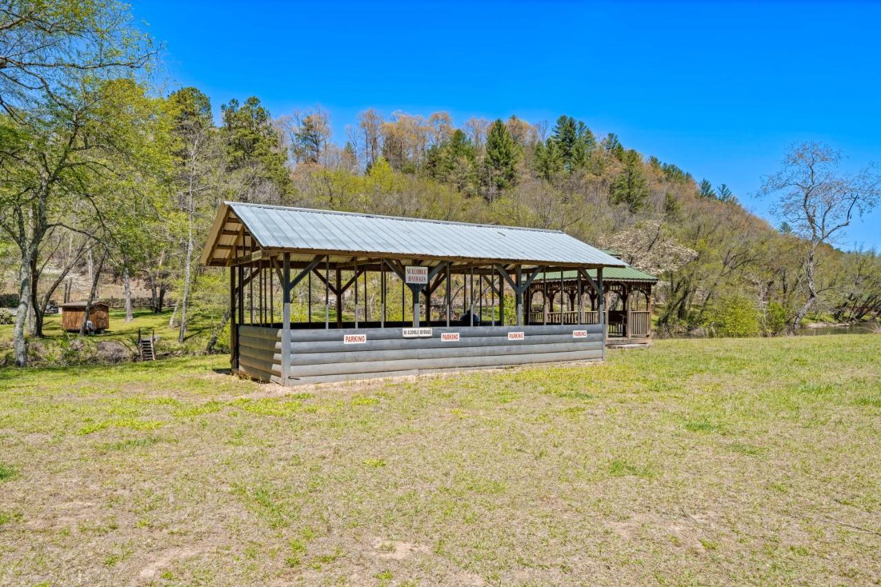 Blue Ridge Bear Bungalow מראה חיצוני תמונה